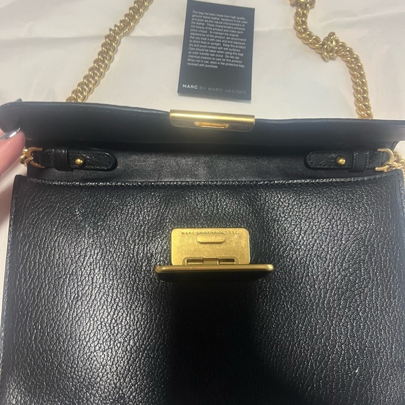 Marc Jacobs- Black Leather shoulder bag - Picture 3 of 5